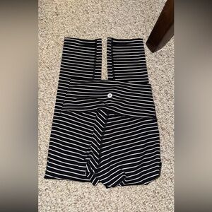 Lululemon Black and White Striped align Leggings size 2 new never worn perfect
